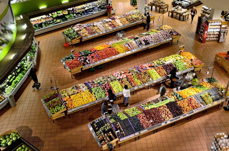 vitrine-TOURRETTE LEVENS-min_supermarket_stalls_coolers_market_food_fresh_shop_organic-652223